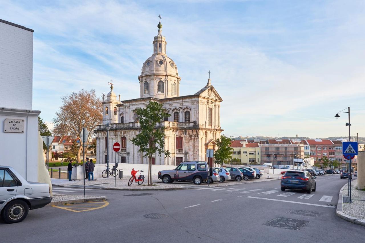 Belem Light Filled Apt With Patio, By Timecooler Lisbon Exterior photo