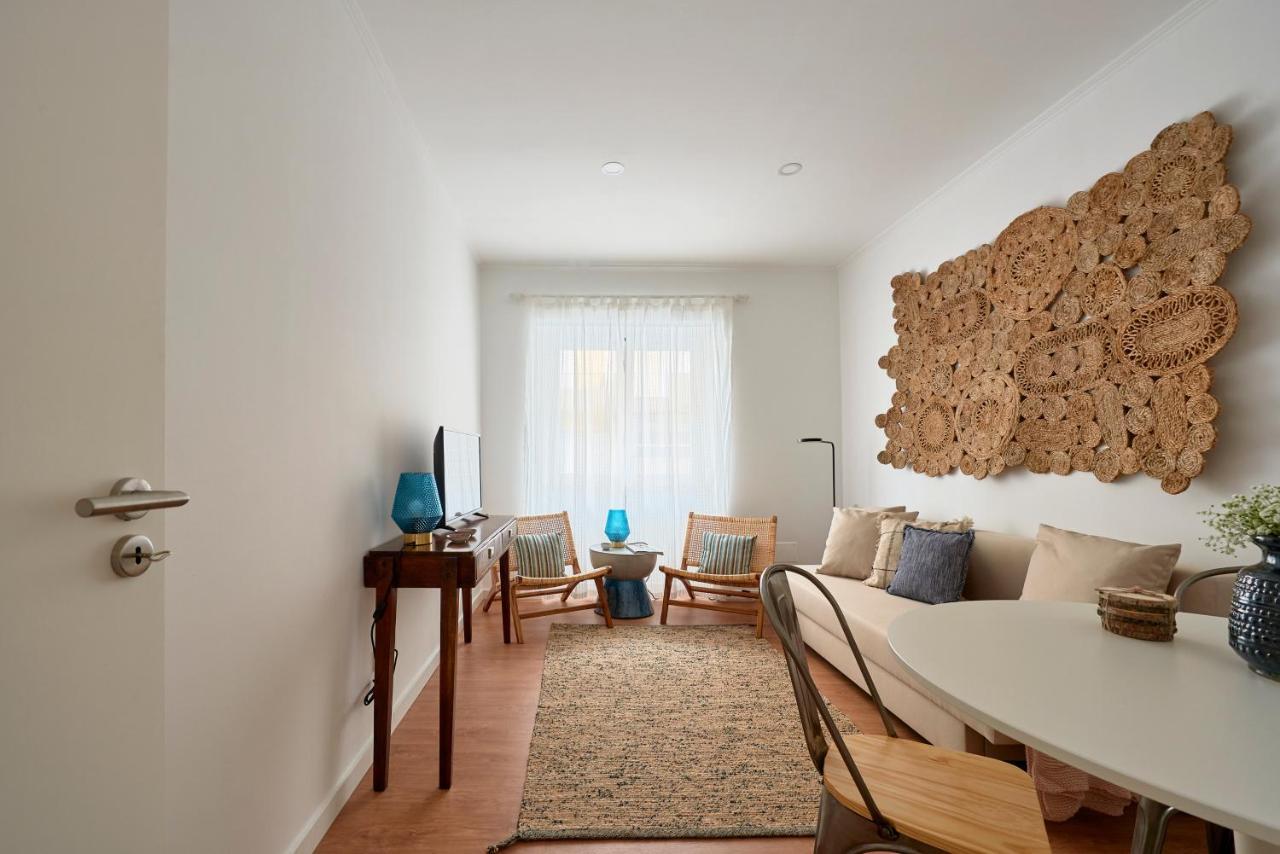 Belem Light Filled Apt With Patio, By Timecooler Lisbon Exterior photo